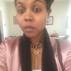 Meet your Posher, Sade